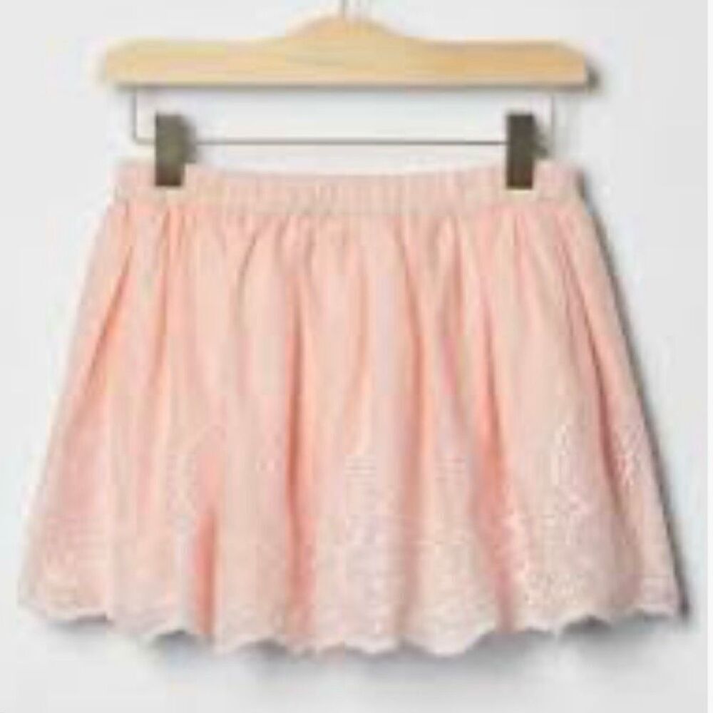 Gap Eyelet Border Skirt size 8 Peach